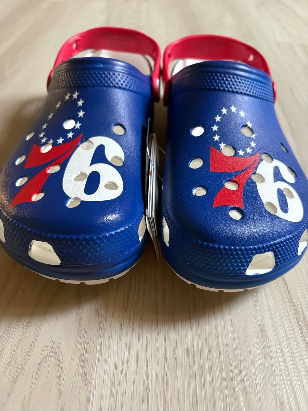 Crocs Classic Clogs NBA Philadelphia 76ers Blue Red Mens Size 10 Womens 12 NWT